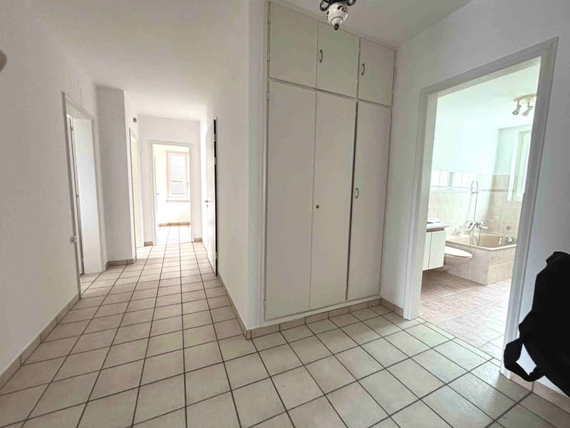 Casa bifamiliare ben ristrutturata a due passi dal centro (12)