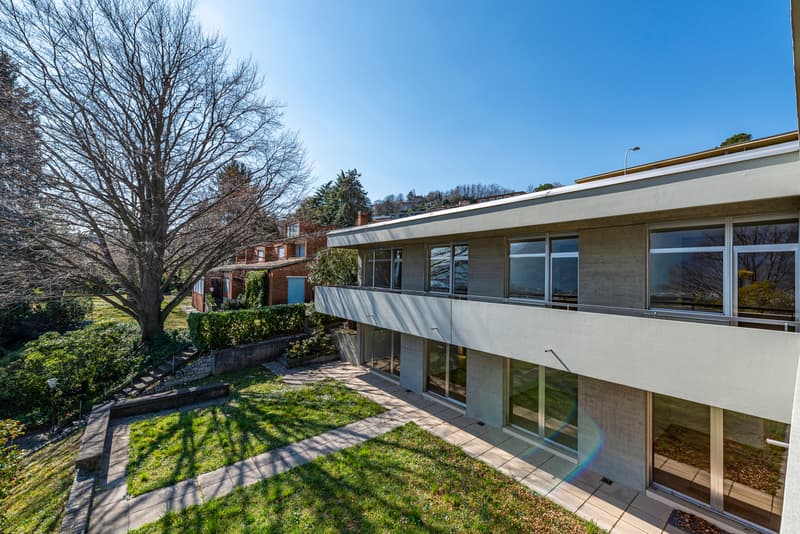 Generosa villa in zona strategica (4)