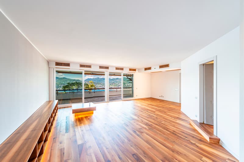 Attico moderno con splendida terrazza rooftop (8)