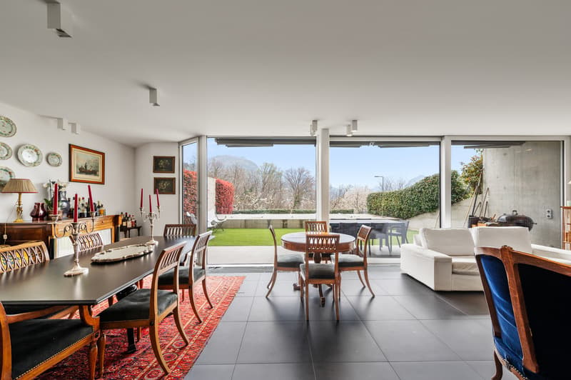Villa moderna con piscina e vista panoramica (7)
