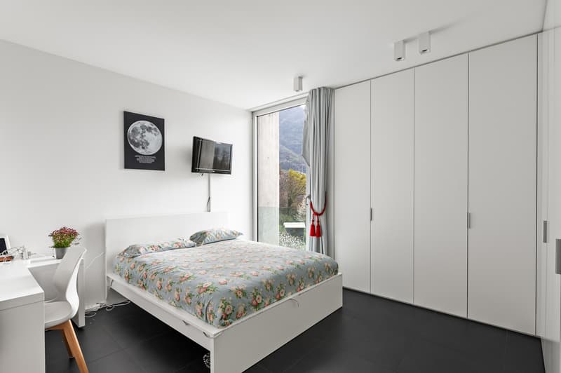 Villa moderna con piscina e vista panoramica (13)