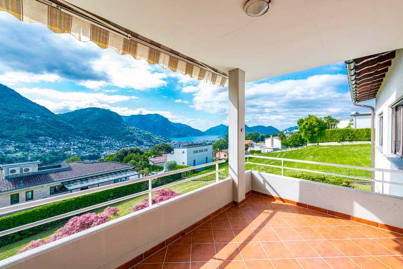Casa bifamiliare con grande terreno edificabile (5)