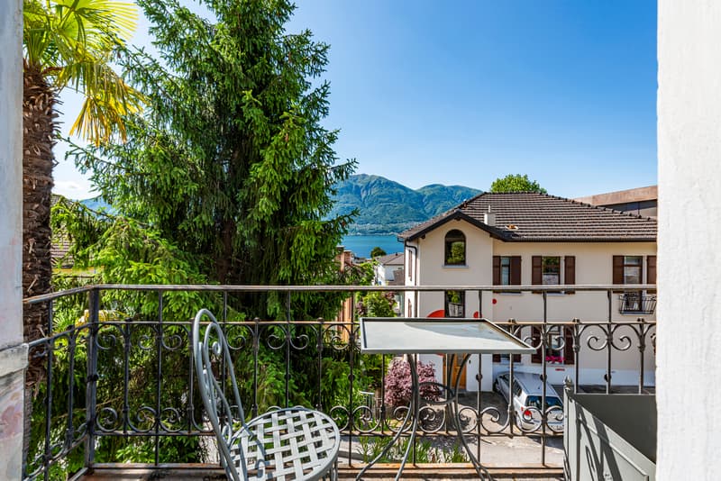 Villa d'epoca con vista lago (2)