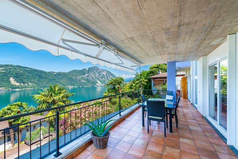 Casa moderna con bellissima vista lago (4)