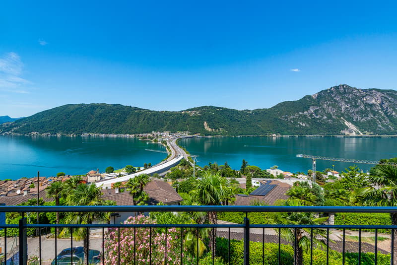Casa moderna con bellissima vista lago (13)