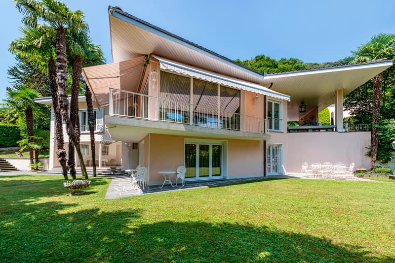 Villa Eden: Elegante proprietà immersa nei vigneti di Agno (3)