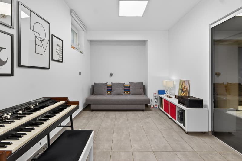 Moderno appartamento con giardino (10)