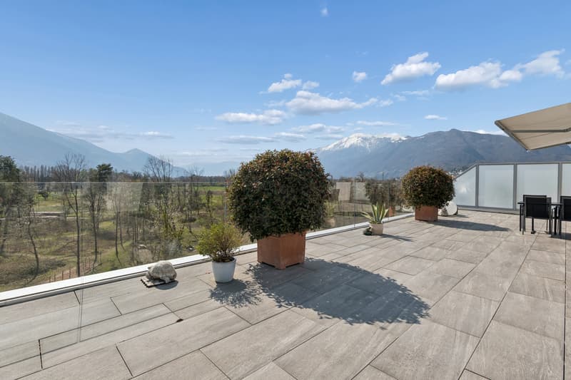 Attico-duplex con ampia terrazza a due passi dal Lido di Locarno (11)