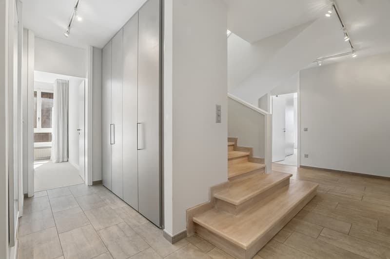 Attico-duplex con vista dominante sul Lago di Lugano (13)