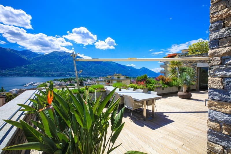 Appartamento di alto standing affacciato sul Lago Maggiore (5)