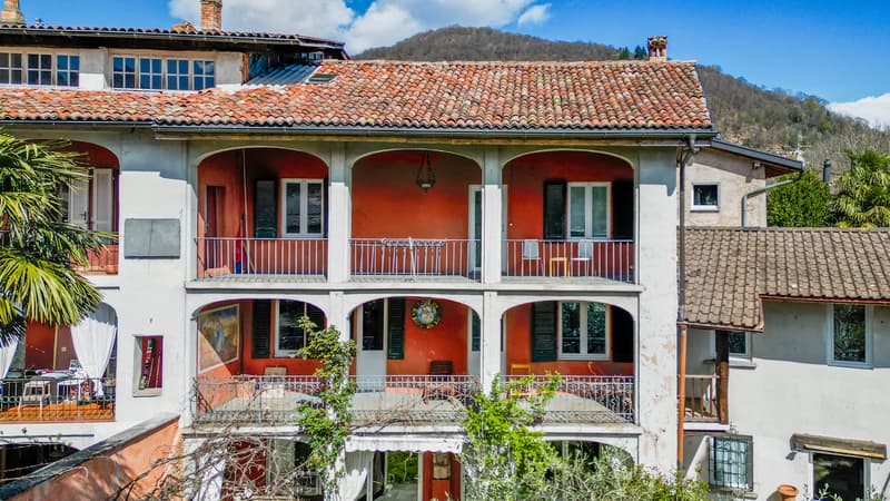 Caratteristica casa Ticinese immersa nel verde dell'Alto Malcantone (8)