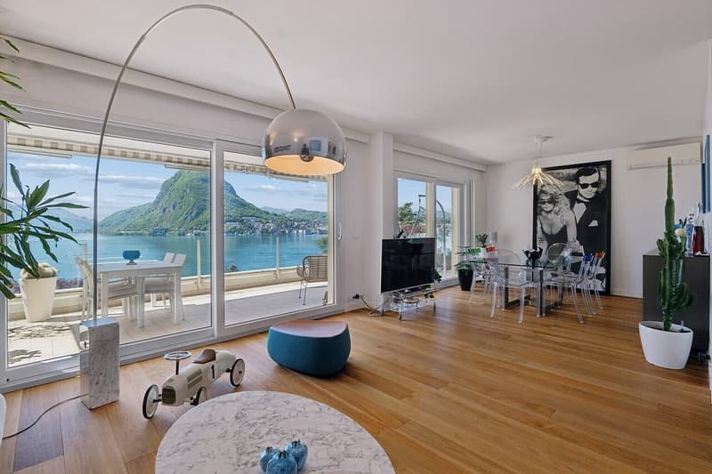 Elegante appartamento con vista lago in posizione privilegiata (5)