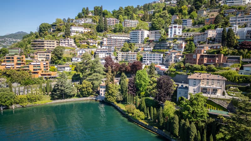 Elegante appartamento con vista lago in posizione privilegiata (11)