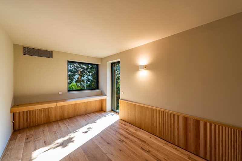 Villa Moderna con design unico e vista lago (13)