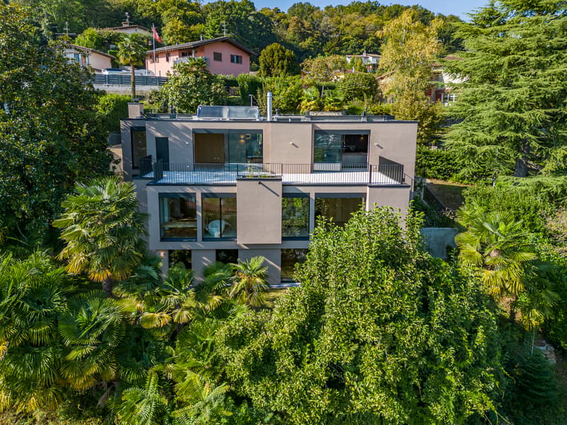 Villa Moderna con design unico e vista lago (7)