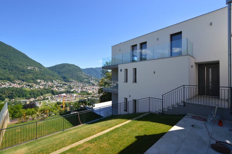 Raffinato attico con dependance e terrazze panoramiche in contesto esclusivo (12)