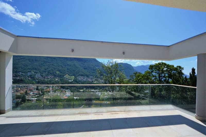 Raffinato attico con dependance e terrazze panoramiche in contesto esclusivo (9)