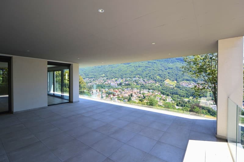 Elegante appartamento con ampia terrazza panoramica in residenza esclusiva (12)