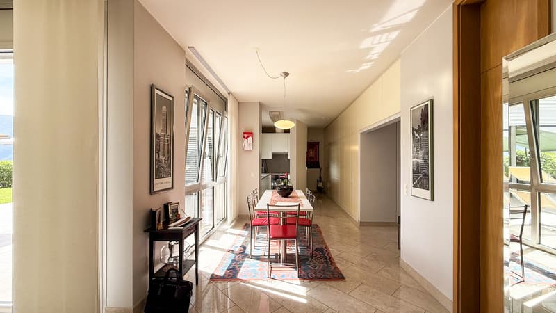 Luminoso appartamento con giardino privato in posizione strategica (3)