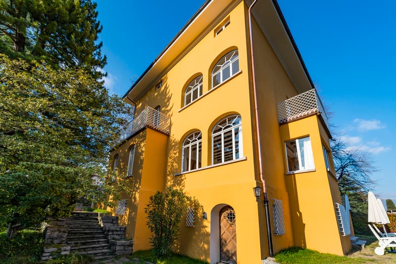 Villa storica con parco privato alle porte di Lugano (10)