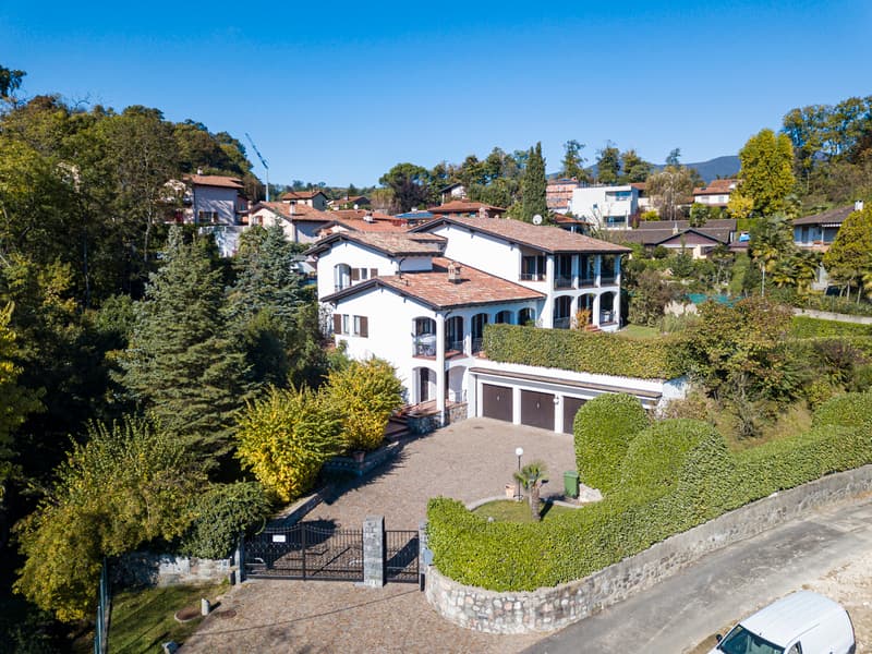 Villa Capriccio | Elegante proprietà immersa nel verde (1)