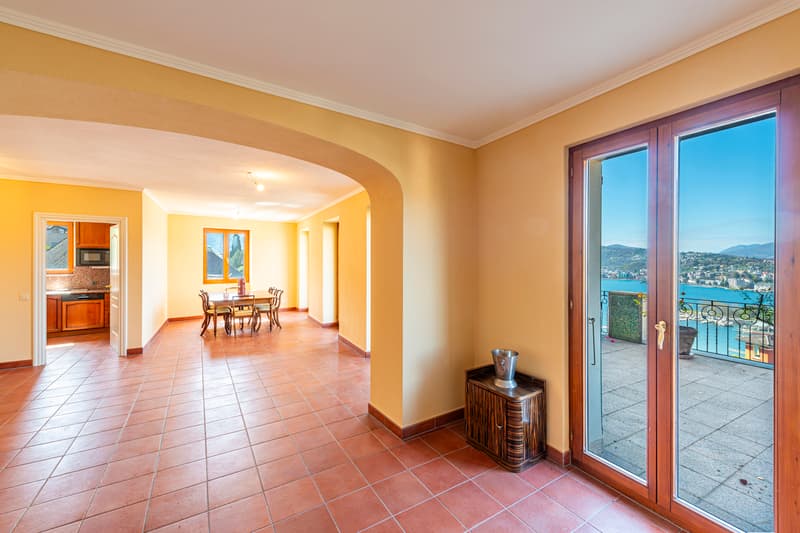 Ca' Rossa | Elegante 3,5 locali affacciato sull'intero Golfo di Lugano (3)