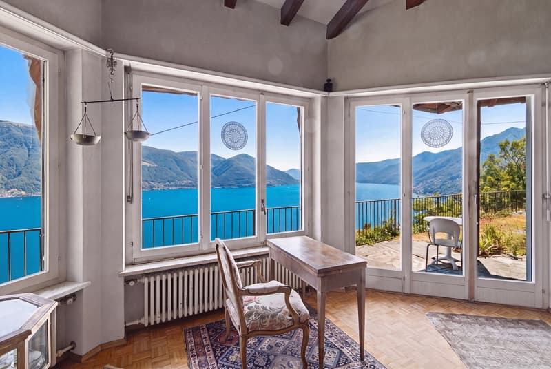 Casa da ristrutturare con piscina e vista panoramica sul Lago Maggiore (4)