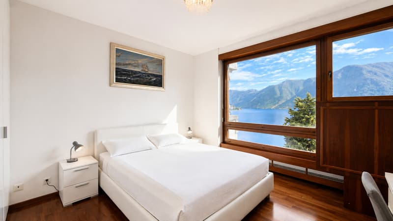 Pied-à-terre nel centro di Lugano con vista aperta sul lago (12)