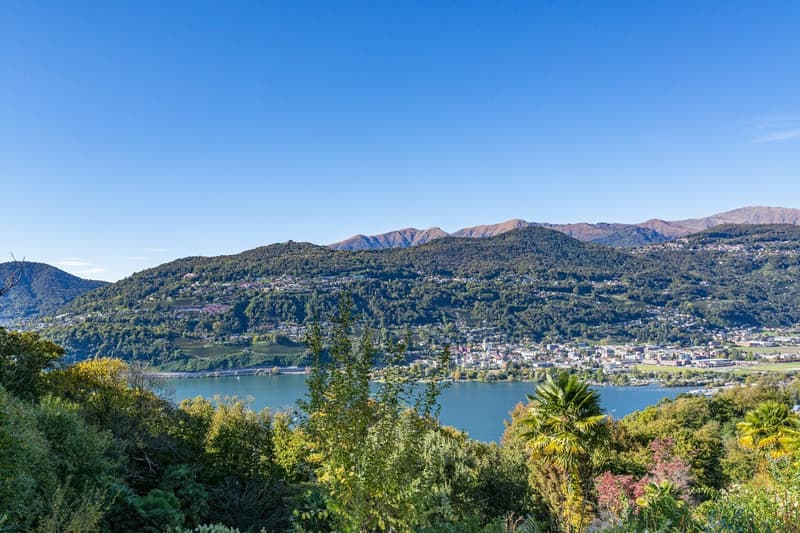 Elegante appartamento con giardino e vista lago, a due passi dal TASIS (7)