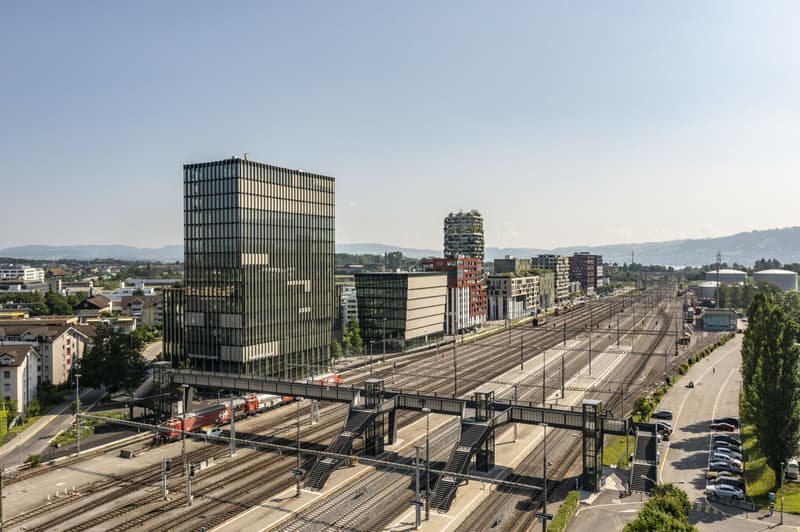 RENT-NOW - helle Büro-Loft an bevorzugter Lage unmittelbar beim Bahnhof Rotkreuz (2)