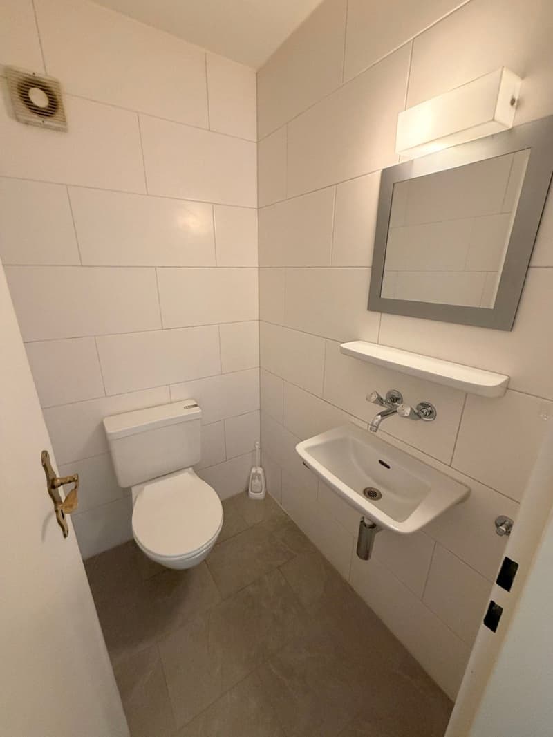 Helle 4.5-Zimmer-Wohnung mit Balkon und schöner Aussicht in Frasnacht (9)