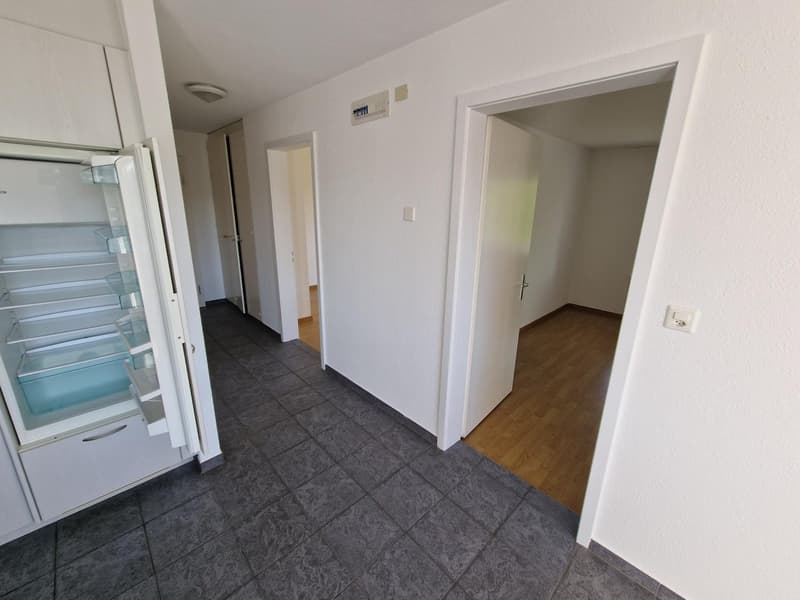 Schöne 2.5-Zimmerwohnung mit Balkon und Blick ins Grüne in Mellingen (5)