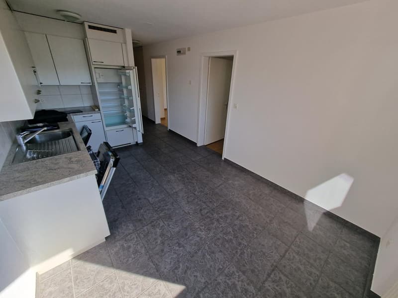 Schöne 2.5-Zimmerwohnung mit Balkon und Blick ins Grüne in Mellingen (6)