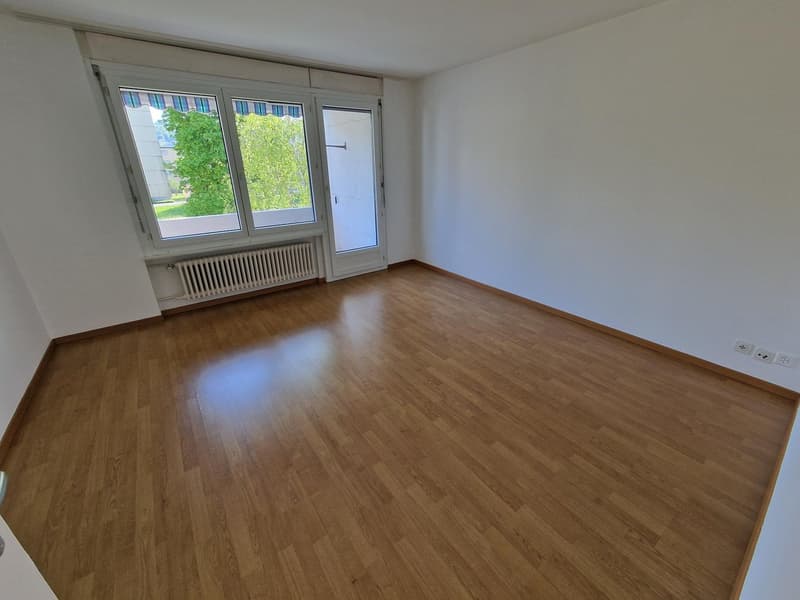 Schöne 2.5-Zimmerwohnung mit Balkon und Blick ins Grüne in Mellingen (11)