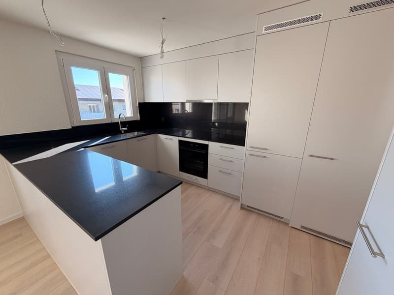 Helle 3.5-Zimmer-Wohnung mit Balkon und Kamin in Au SG (5)