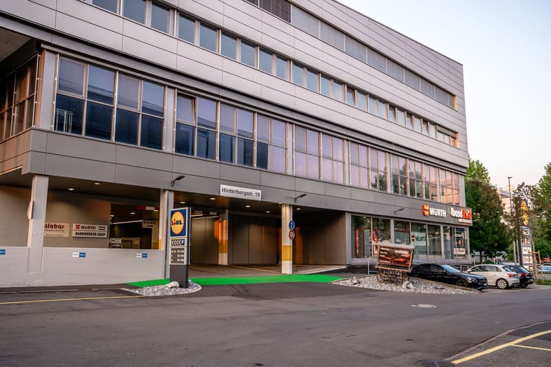 Helles, möbliertes Einzelbüro (18.6 m2) inkl. Domiziladresse & 24/7 Zugang in Cham (1)