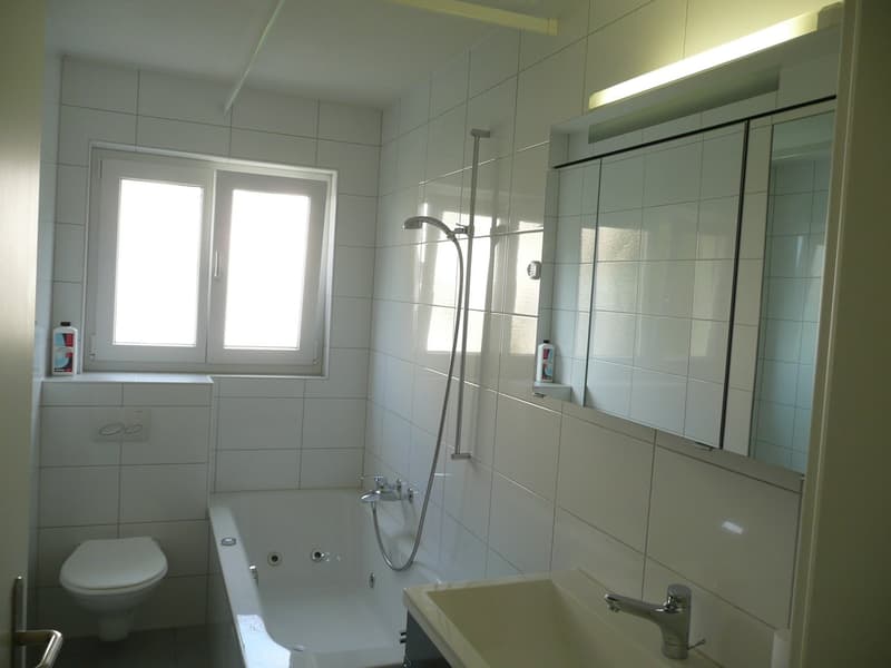 Helle 4.0-Zimmerwohnung in Suhr zu vermieten (6)
