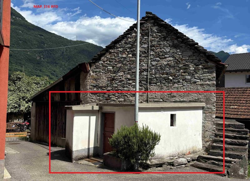 VENDESI CASA UNIFAMILIARE - GNOSCA (BELLINZONA) (12)