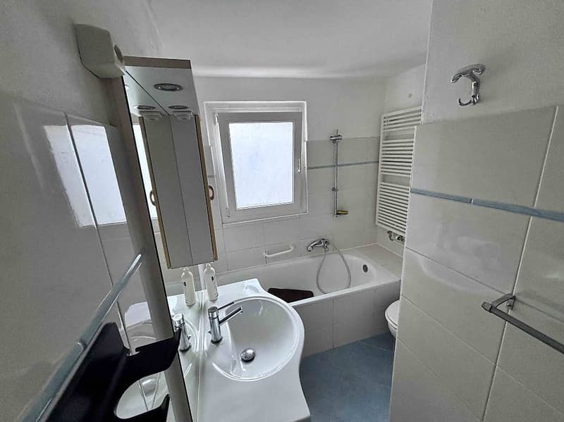 VENDESI CASA UNIFAMILIARE - GNOSCA (BELLINZONA) (8)