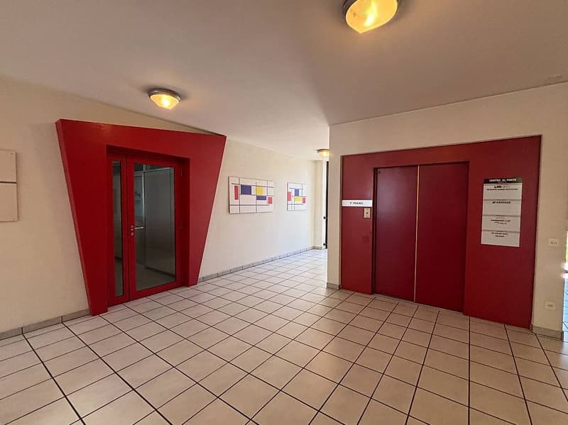 AFFITTASI SPAZIO COMMERCIALE DI CA. 78 mq A CADENAZZO (3)
