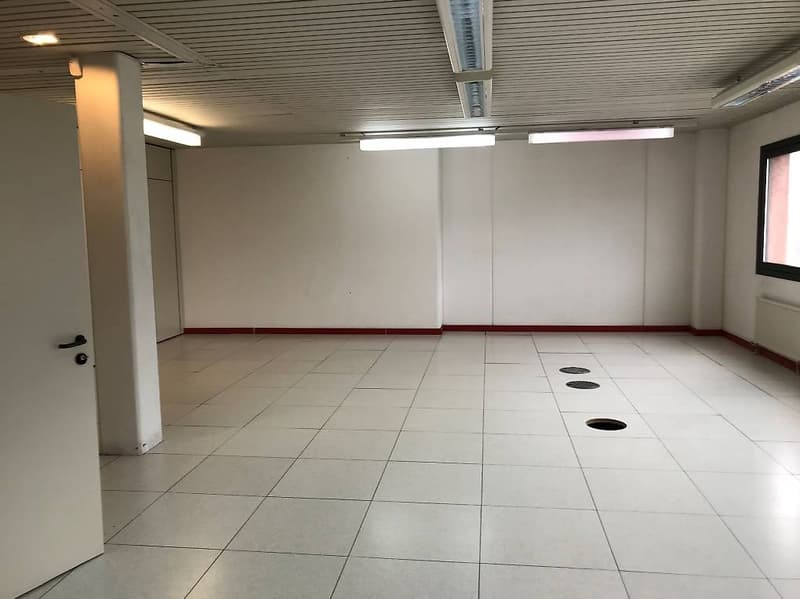 AFFITTASI A CADENAZZO SPAZIO COMMERCIALE DI CA. 130 mq (4)