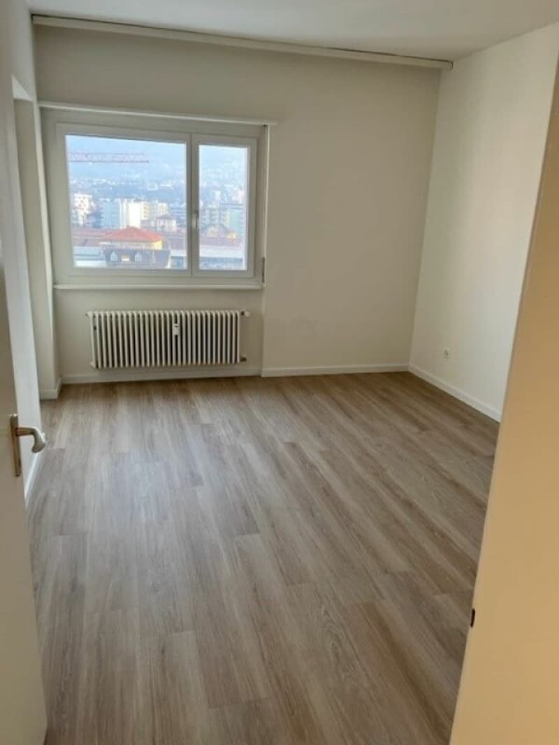 8900 Chiasso, Via G. Guisan 21a, appartamento no. 2135 (5)