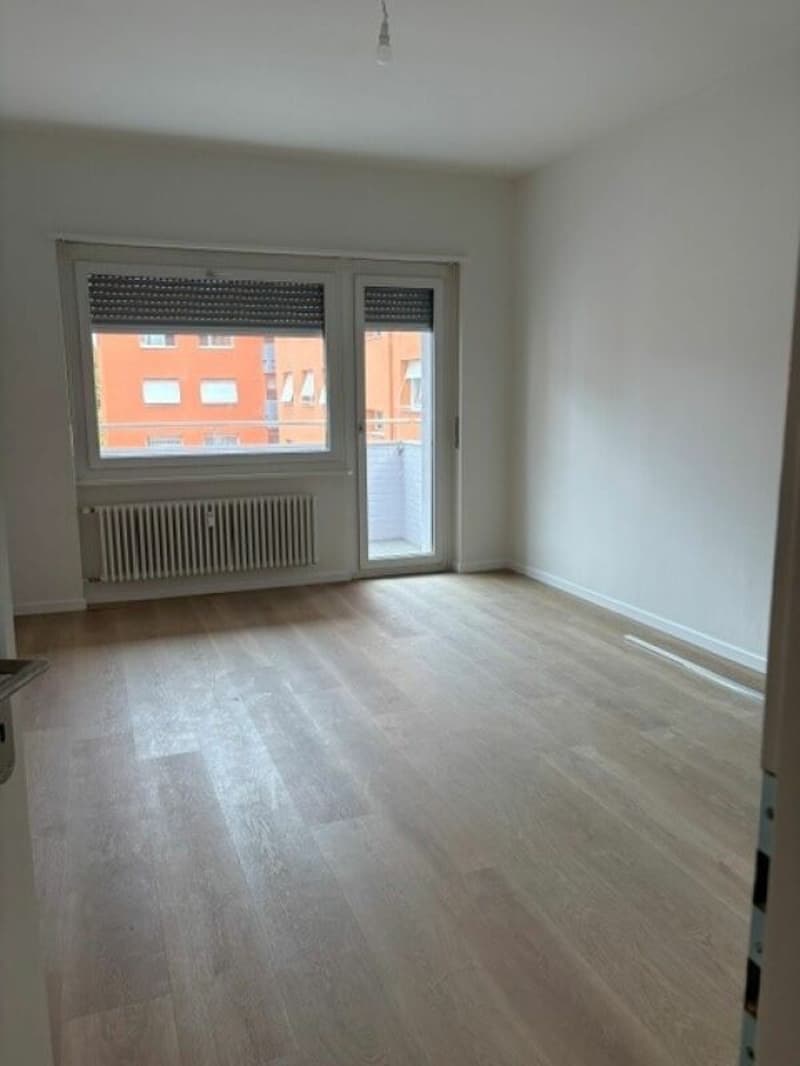 8900 Chiasso, Via G. Guisan 21, appartamento no. 2115 (3)