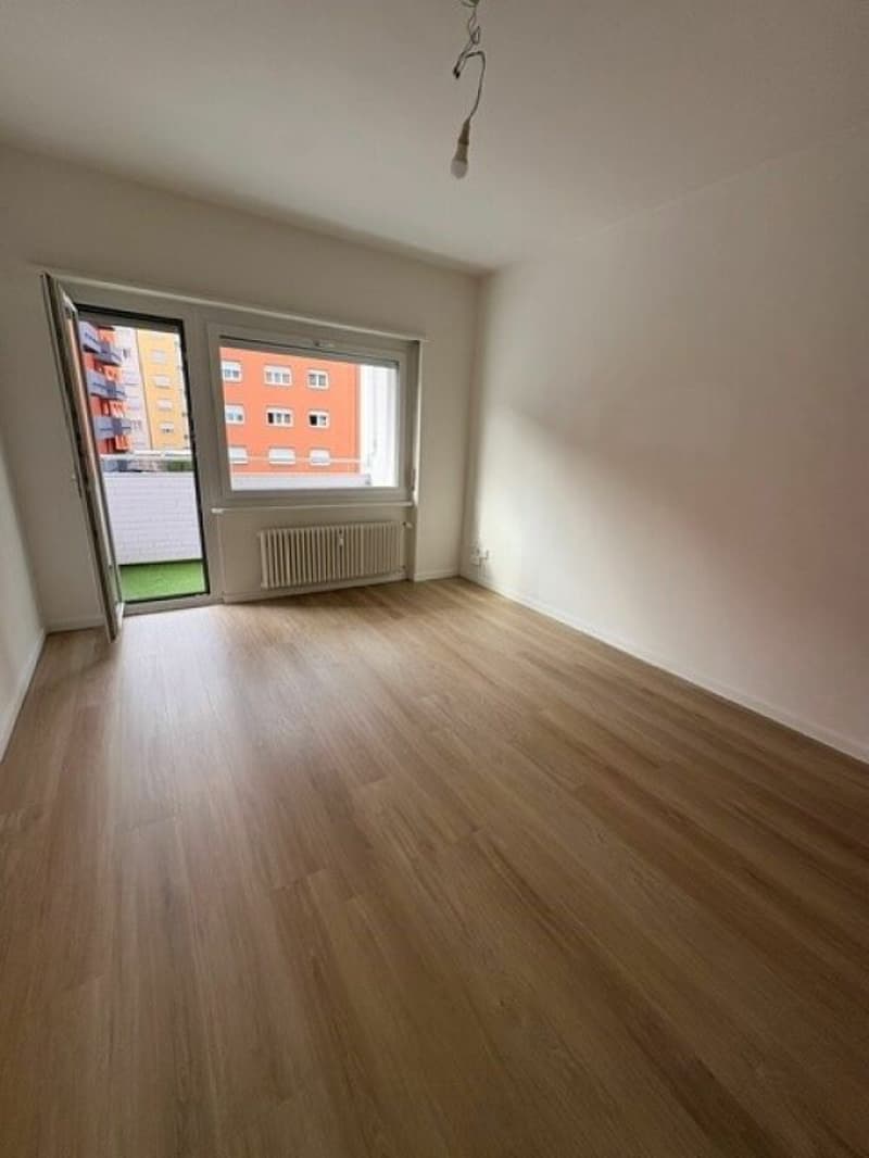 8900 Chiasso, Via G. Guisan 19a, appartamento no. 1941 (4)