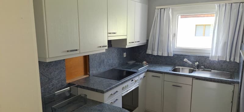 Ferien oder Wohnsitz, gemütliche Wohnung mit gedecktem Sitzplatz (3)