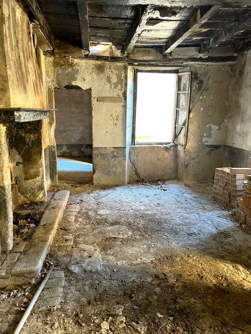 BRENO - Casa Ticinese nel nucleo (da ristrutturare) (9)