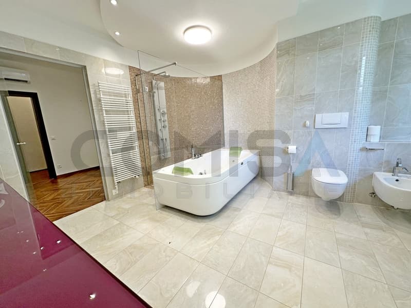 VEZIA Villa 7 locali  con piscina interna (5)