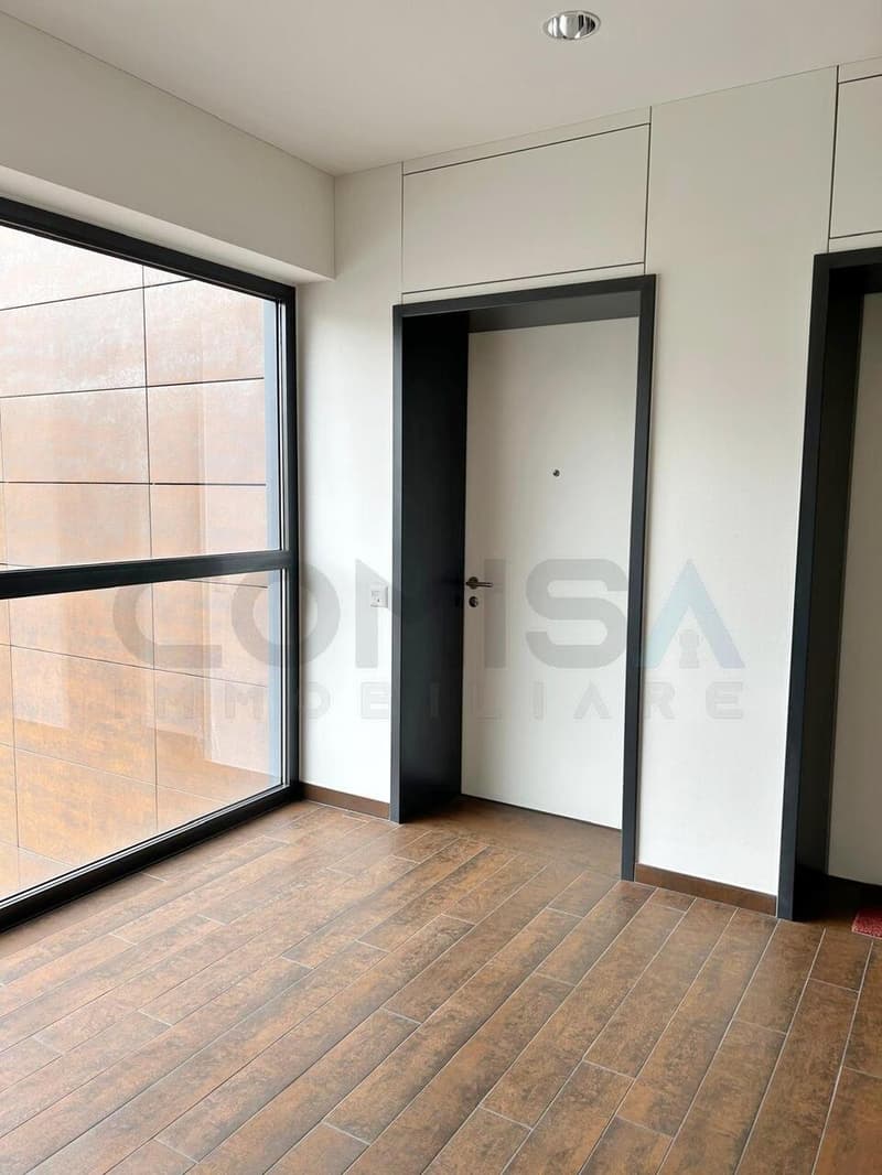 condominio, ingresso appartamento