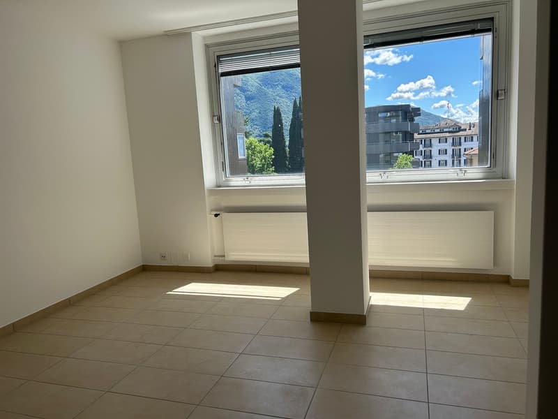 UFFICIO IN VENDITA A LUGANO-CASSARATE (3)