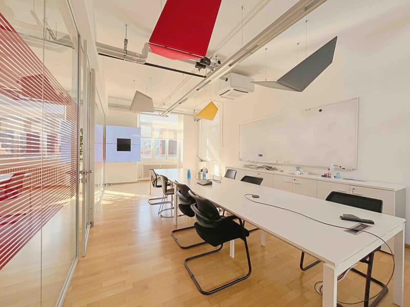 Ufficio Moderno in Affitto a Balerna – 196 m² (5)